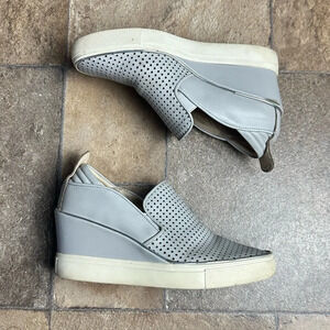 The wishbone Size 6.5